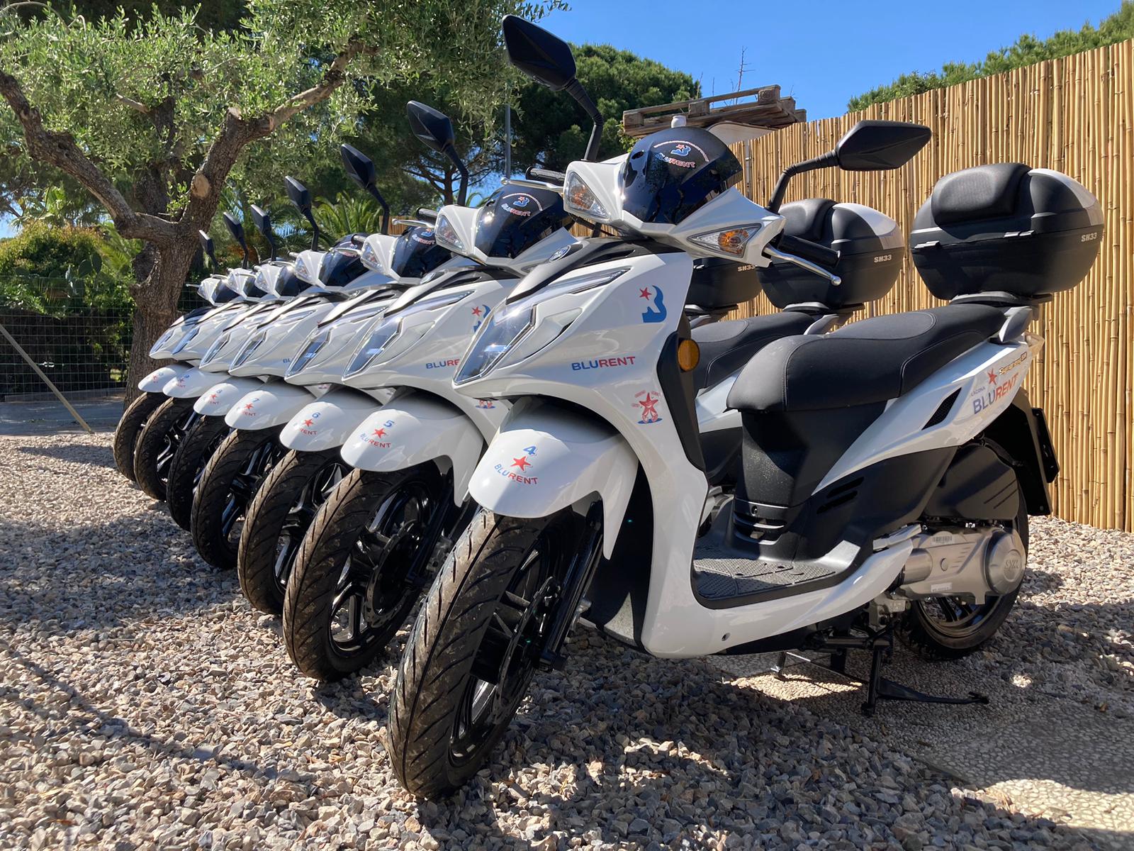 Scooter Sym Symphony SR 125 nuovi 2026 disponibili per il noleggio presso Blu Rent a Lacona, Isola d’Elba